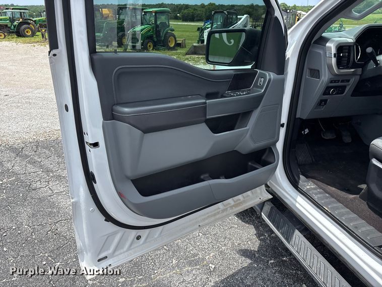 image for item FG0459 2021 Ford F150 Crew Cab pickup truck