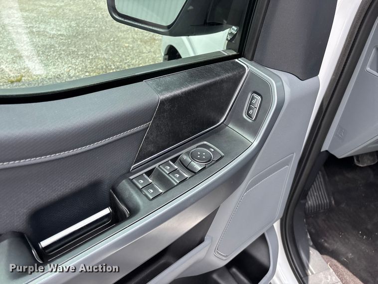 image for item FG0459 2021 Ford F150 Crew Cab pickup truck