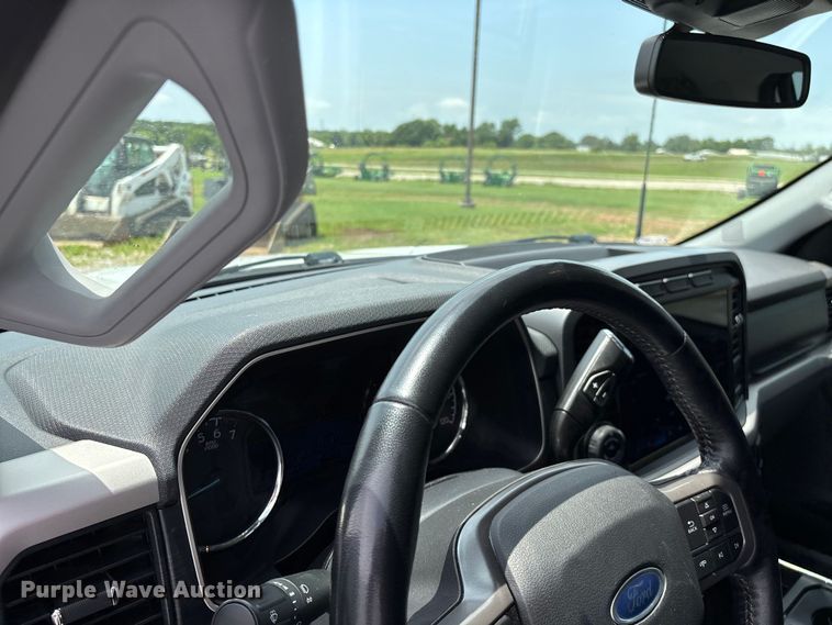 image for item FG0459 2021 Ford F150 Crew Cab pickup truck