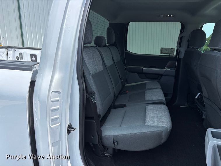 image for item FG0459 2021 Ford F150 Crew Cab pickup truck