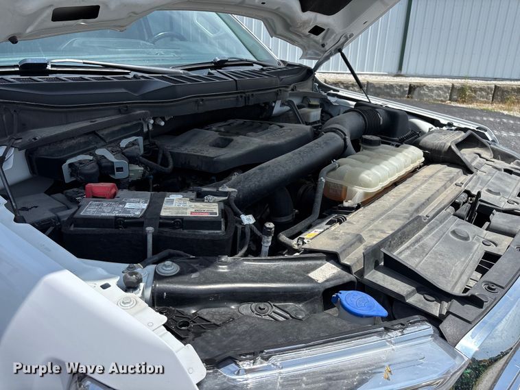 image for item FG0459 2021 Ford F150 Crew Cab pickup truck
