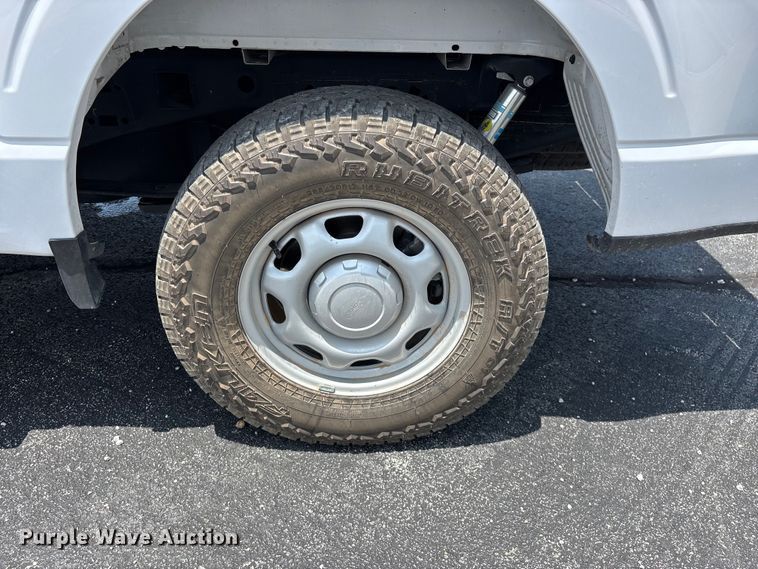 image for item FG0459 2021 Ford F150 Crew Cab pickup truck