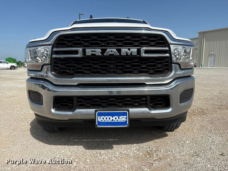 image for item FG2819 2021 RAM 2500 utility bed pickup truck