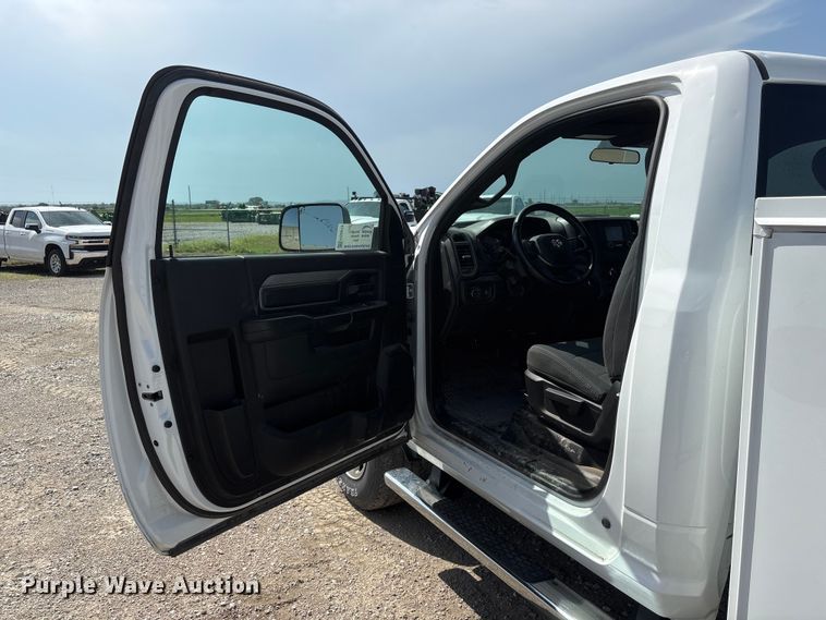 image for item FG2819 2021 RAM 2500 utility bed pickup truck