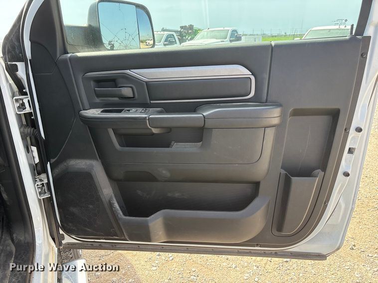 image for item FG2819 2021 RAM 2500 utility bed pickup truck