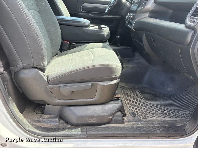 image for item FG2819 2021 RAM 2500 utility bed pickup truck