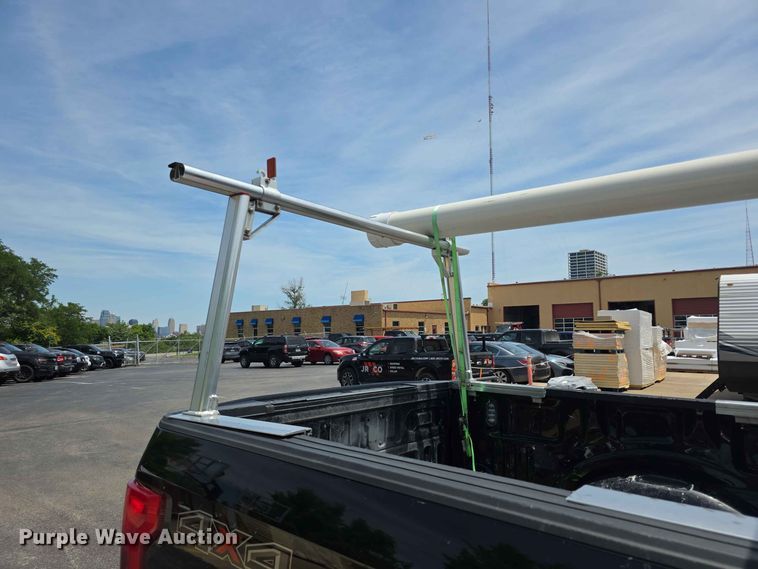 image for item FH6190 2018 Ford F150 Lariat Crew Cab pickup truck