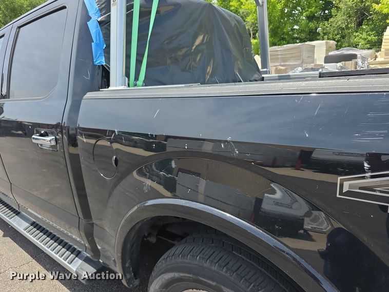 image for item FH6190 2018 Ford F150 Lariat Crew Cab pickup truck
