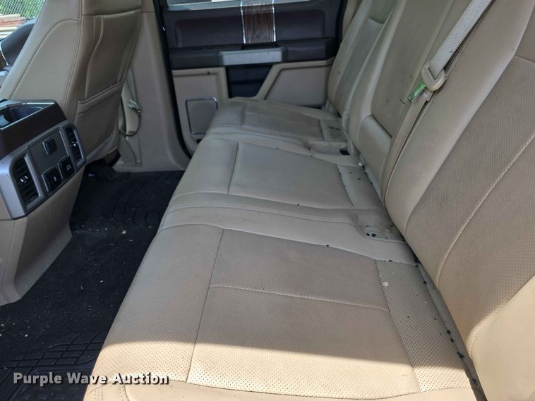image for item FH6190 2018 Ford F150 Lariat Crew Cab pickup truck