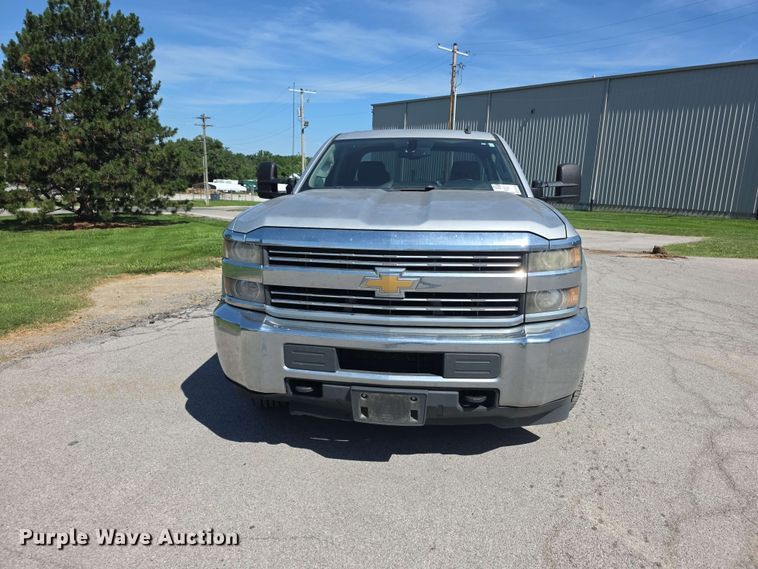 image for item FH6196 2015 Chevrolet Silverado 2500HD Ext. Cab pickup truck