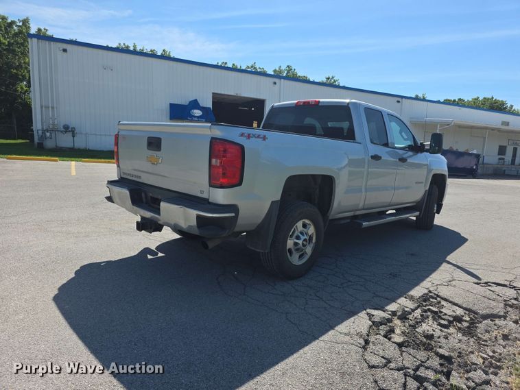 image for item FH6196 2015 Chevrolet Silverado 2500HD Ext. Cab pickup truck