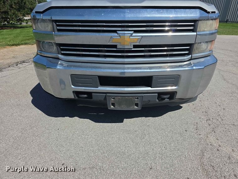 image for item FH6196 2015 Chevrolet Silverado 2500HD Ext. Cab pickup truck