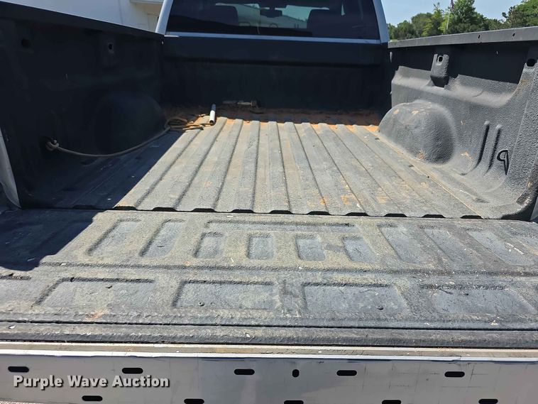 image for item FH6196 2015 Chevrolet Silverado 2500HD Ext. Cab pickup truck