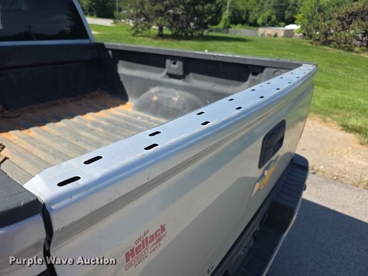 image for item FH6196 2015 Chevrolet Silverado 2500HD Ext. Cab pickup truck