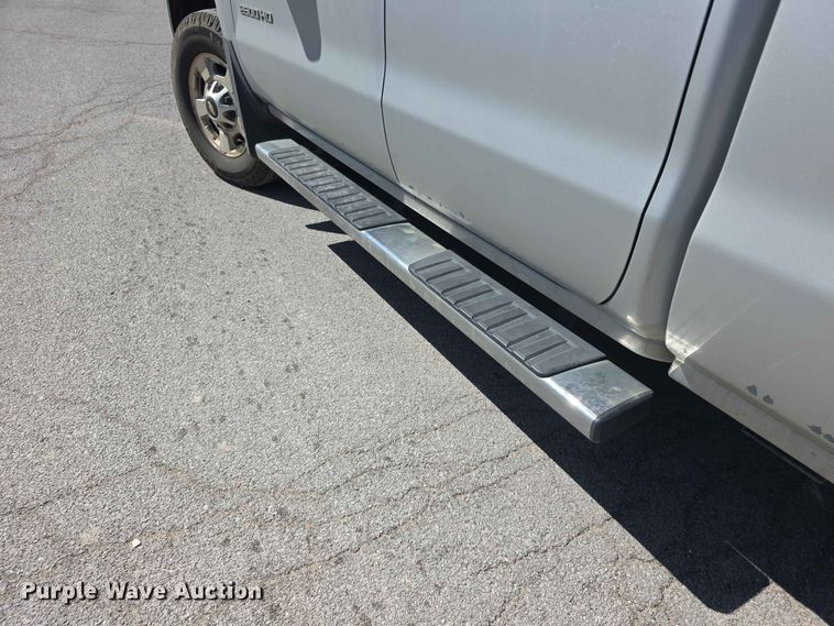 image for item FH6196 2015 Chevrolet Silverado 2500HD Ext. Cab pickup truck