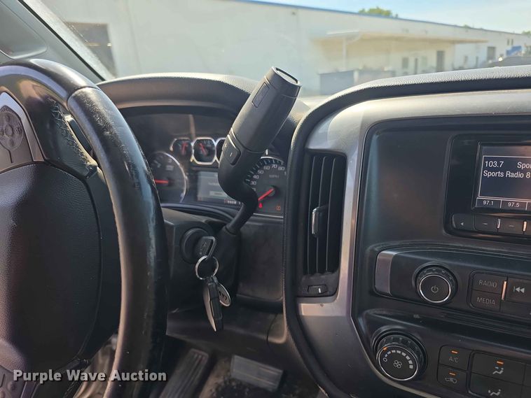 image for item FH6196 2015 Chevrolet Silverado 2500HD Ext. Cab pickup truck