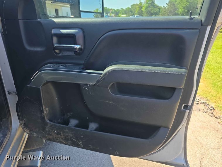 image for item FH6196 2015 Chevrolet Silverado 2500HD Ext. Cab pickup truck
