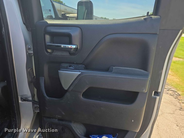 image for item FH6196 2015 Chevrolet Silverado 2500HD Ext. Cab pickup truck