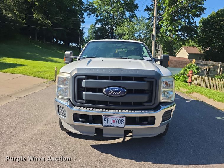 image for item FH6197 2013 Ford F250 Super Duty XL Crew Cab pickup truck