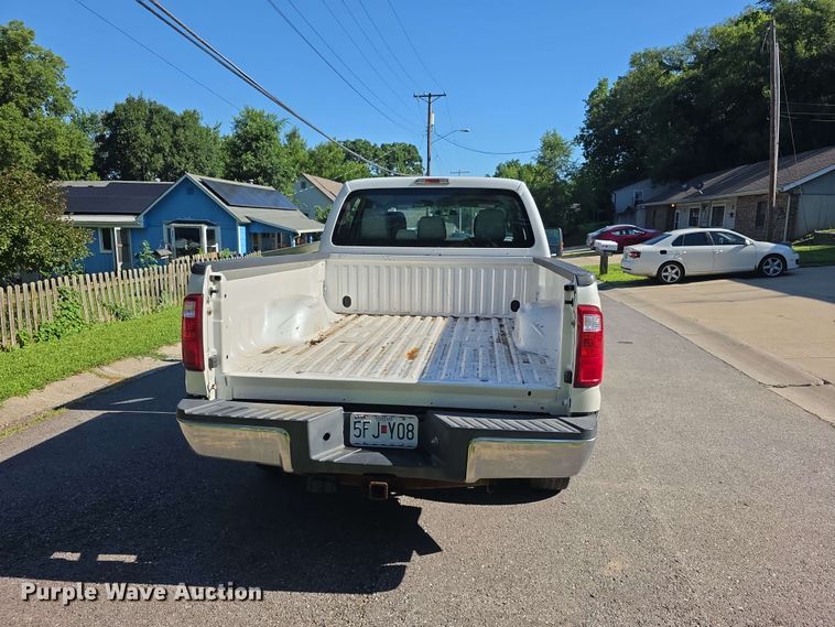 image for item FH6197 2013 Ford F250 Super Duty XL Crew Cab pickup truck