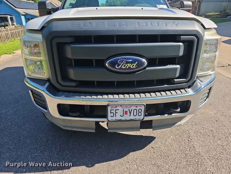 image for item FH6197 2013 Ford F250 Super Duty XL Crew Cab pickup truck