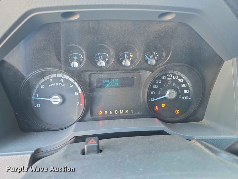 image for item FH6197 2013 Ford F250 Super Duty XL Crew Cab pickup truck
