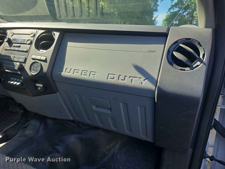 image for item FH6197 2013 Ford F250 Super Duty XL Crew Cab pickup truck