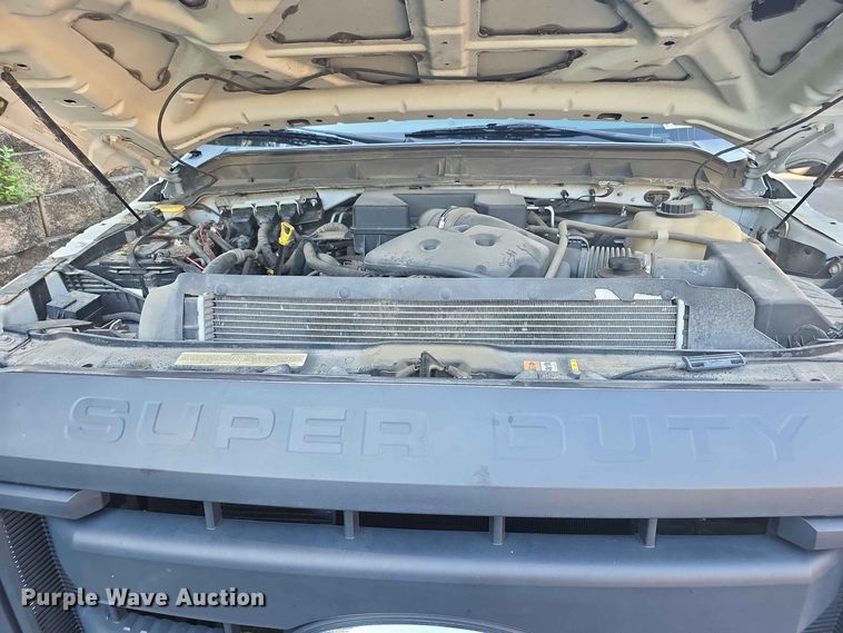 image for item FH6197 2013 Ford F250 Super Duty XL Crew Cab pickup truck