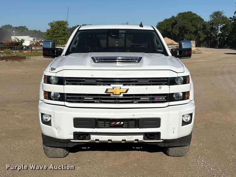 image for item FI0169 2019 Chevrolet Silverado 2500 Z71 LTZ Crew Cab pickup truck