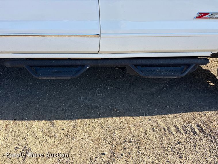 image for item FI0169 2019 Chevrolet Silverado 2500 Z71 LTZ Crew Cab pickup truck