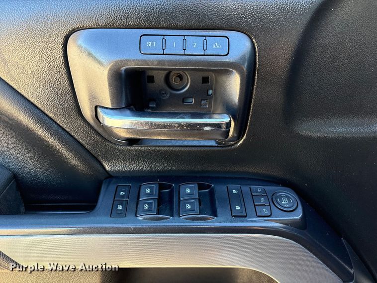 image for item FI0169 2019 Chevrolet Silverado 2500 Z71 LTZ Crew Cab pickup truck