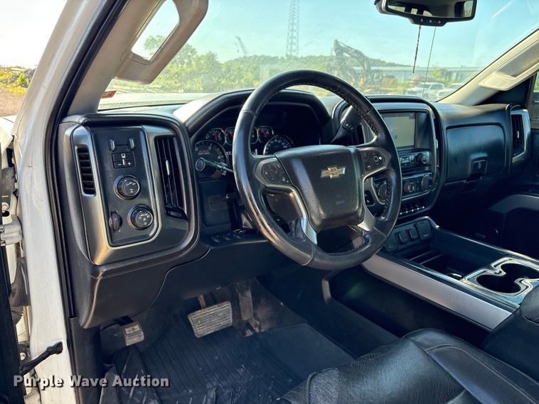 image for item FI0169 2019 Chevrolet Silverado 2500 Z71 LTZ Crew Cab pickup truck
