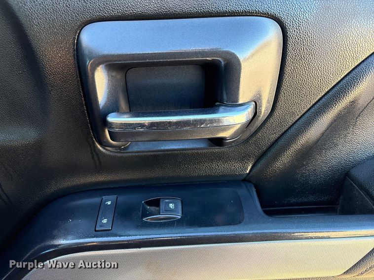 image for item FI0169 2019 Chevrolet Silverado 2500 Z71 LTZ Crew Cab pickup truck