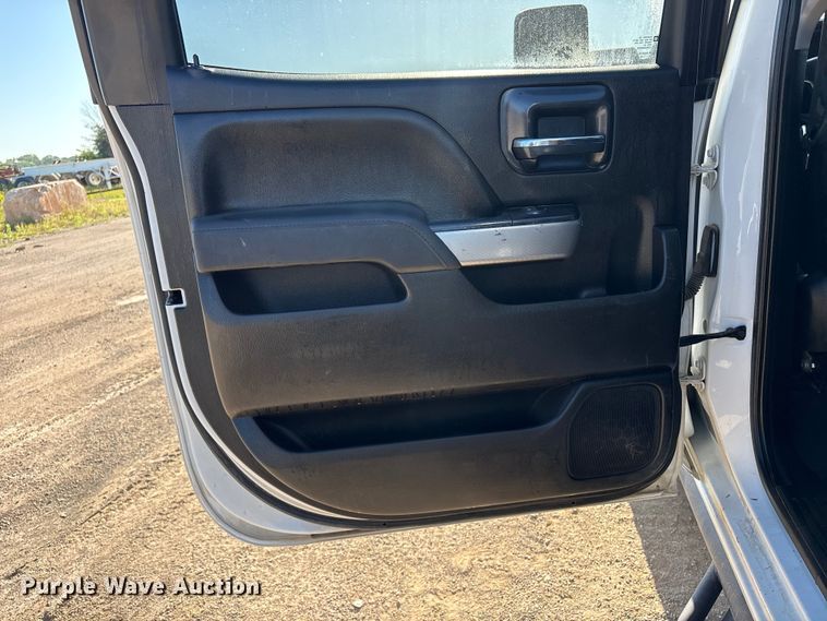 image for item FI0169 2019 Chevrolet Silverado 2500 Z71 LTZ Crew Cab pickup truck