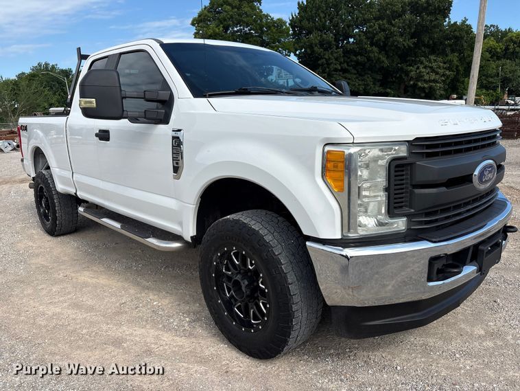 image for item FI0231 2017 Ford F250 Super Duty Ext. Cab pickup truck