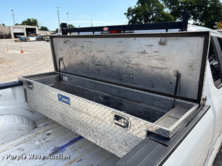 image for item FI0231 2017 Ford F250 Super Duty Ext. Cab pickup truck
