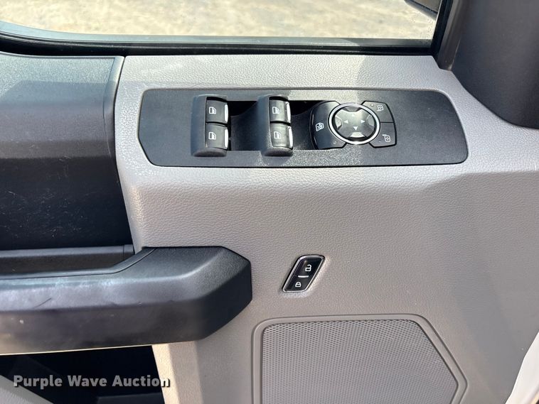 image for item FI0231 2017 Ford F250 Super Duty Ext. Cab pickup truck