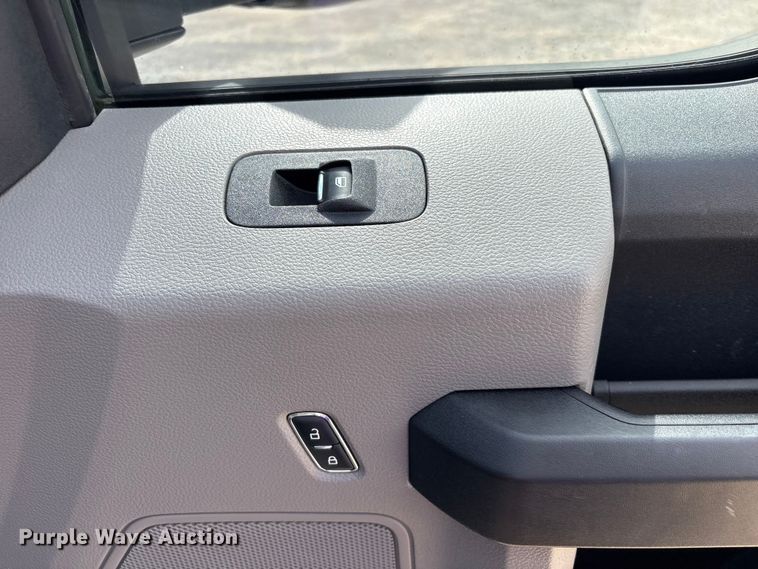 image for item FI0231 2017 Ford F250 Super Duty Ext. Cab pickup truck