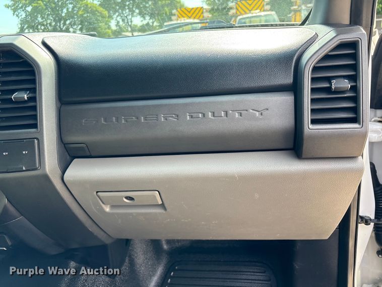 image for item FI0231 2017 Ford F250 Super Duty Ext. Cab pickup truck