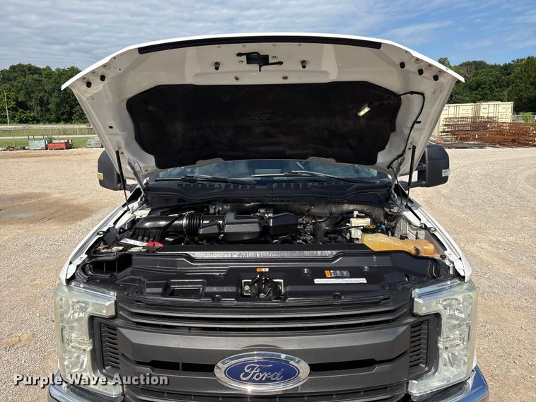 image for item FI0231 2017 Ford F250 Super Duty Ext. Cab pickup truck
