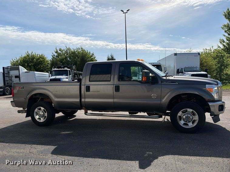 image for item FK0212 2012 Ford F350 Super Duty Crew Cab pickup truck
