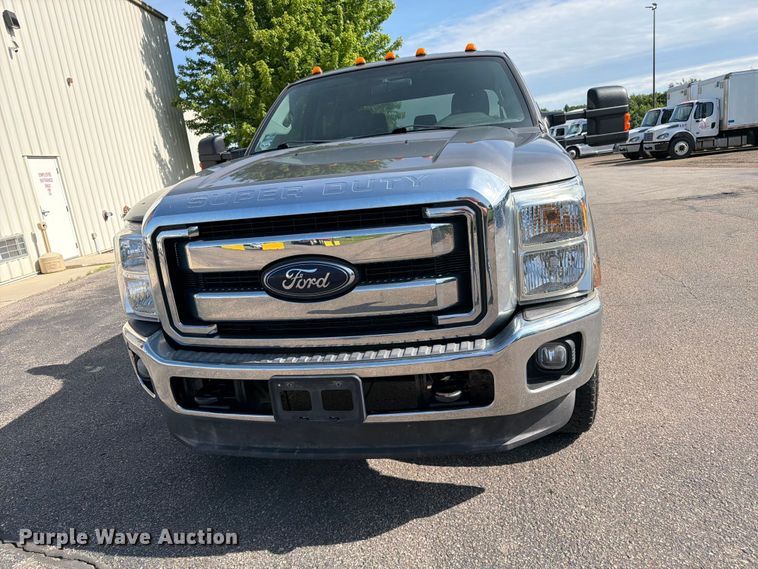 image for item FK0212 2012 Ford F350 Super Duty Crew Cab pickup truck