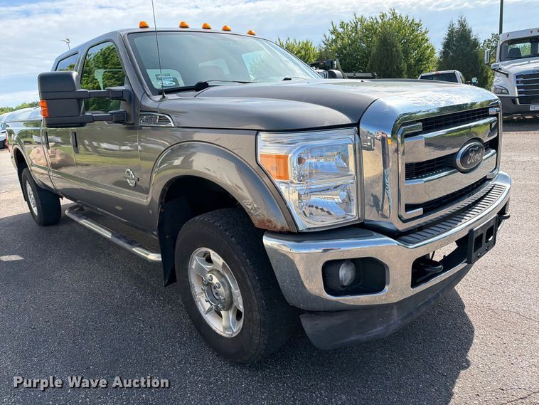 image for item FK0212 2012 Ford F350 Super Duty Crew Cab pickup truck