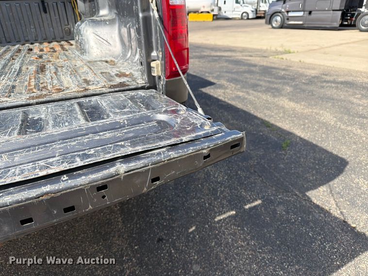 image for item FK0212 2012 Ford F350 Super Duty Crew Cab pickup truck