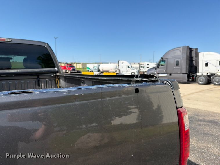 image for item FK0212 2012 Ford F350 Super Duty Crew Cab pickup truck