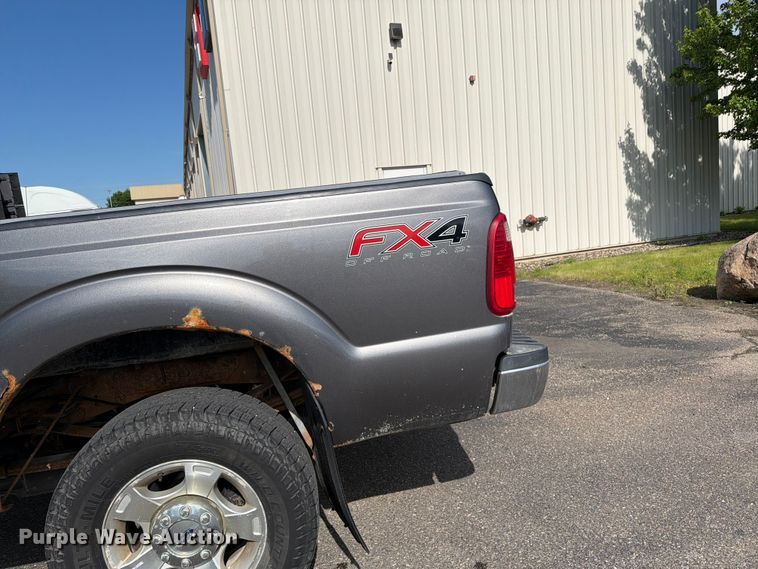 image for item FK0212 2012 Ford F350 Super Duty Crew Cab pickup truck