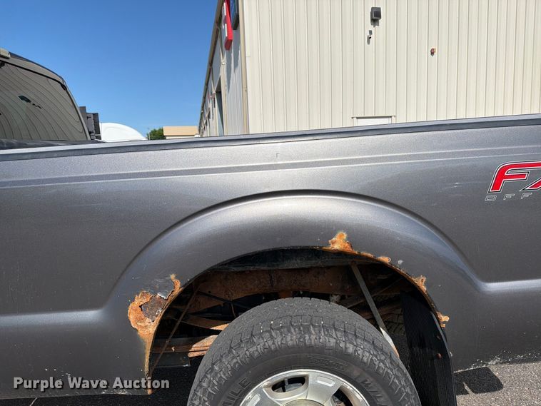 image for item FK0212 2012 Ford F350 Super Duty Crew Cab pickup truck