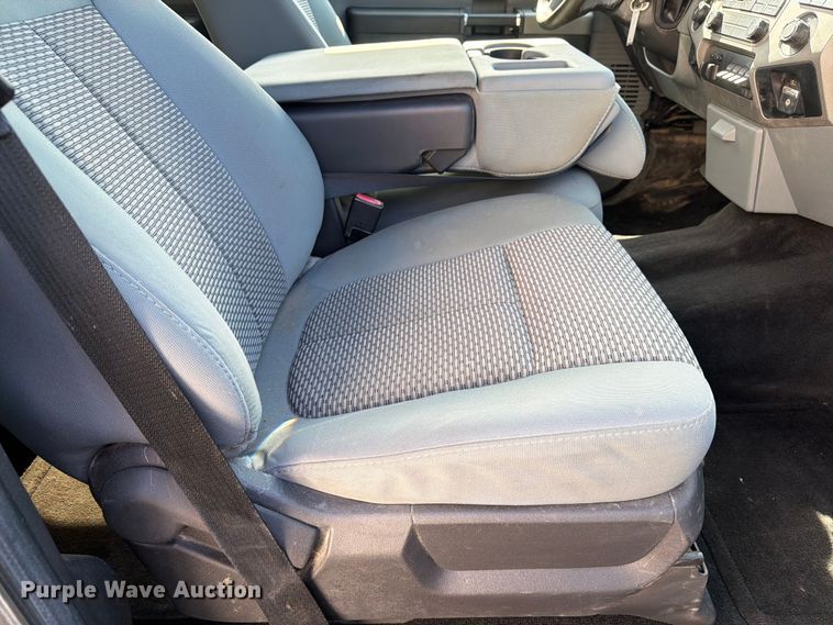 image for item FK0212 2012 Ford F350 Super Duty Crew Cab pickup truck