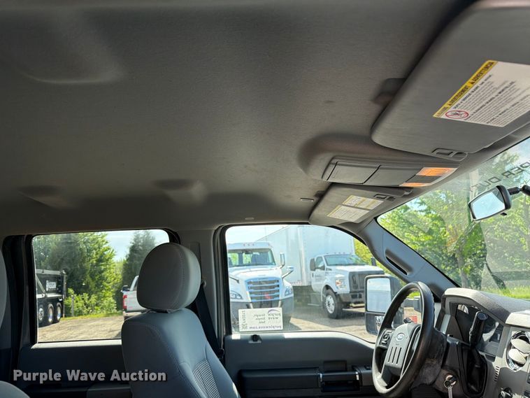 image for item FK0212 2012 Ford F350 Super Duty Crew Cab pickup truck