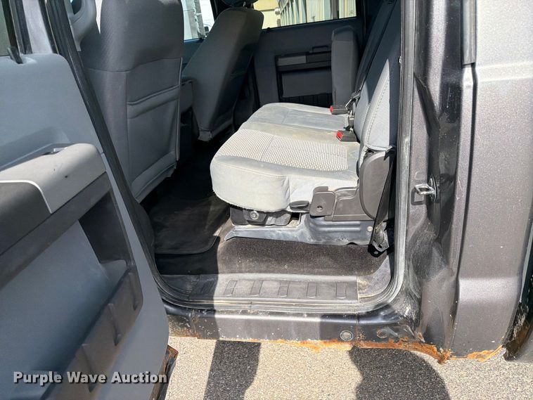 image for item FK0212 2012 Ford F350 Super Duty Crew Cab pickup truck